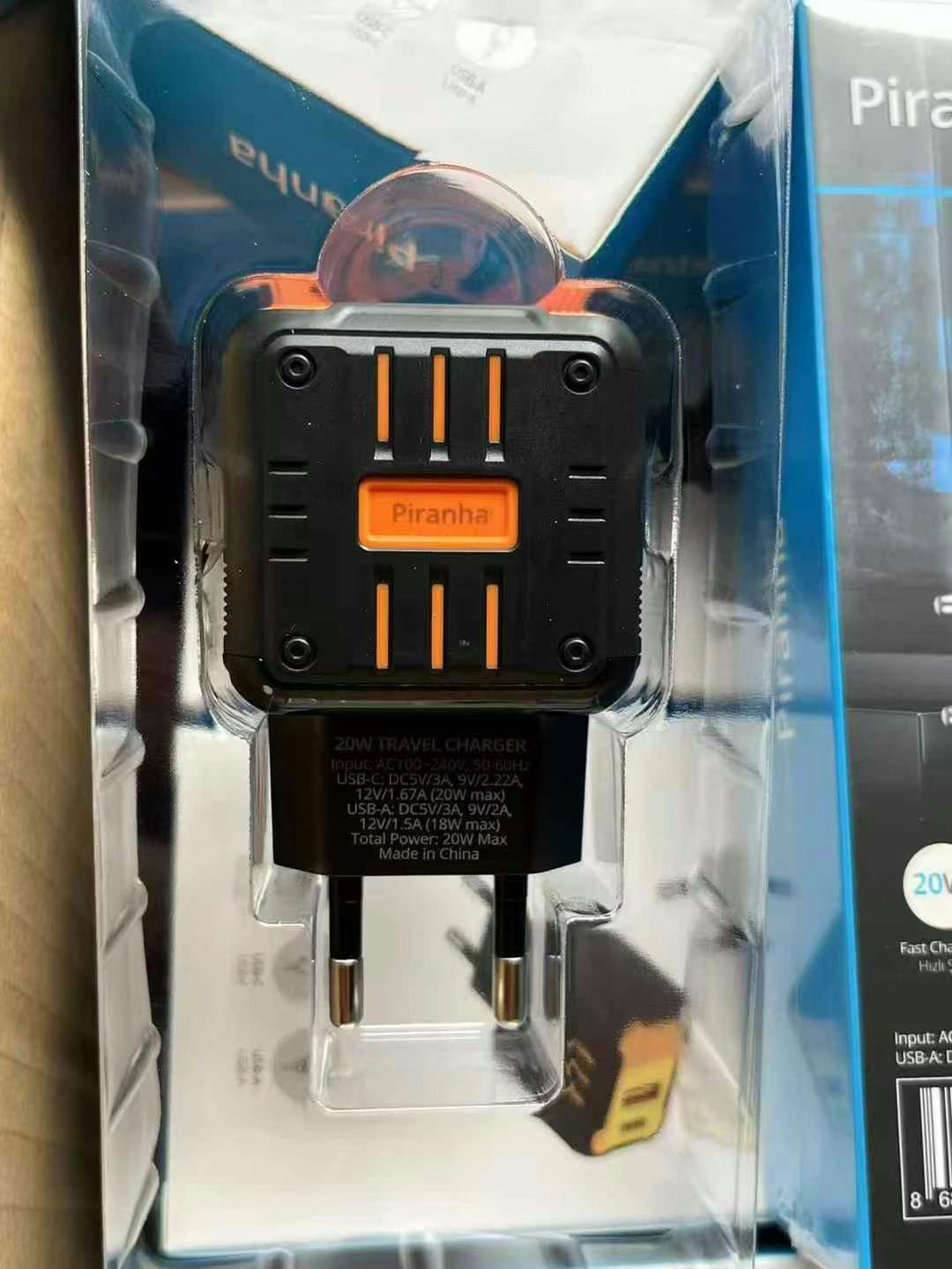 0516 QC3.0+PD20w，PPS 20W A+C、外贸尾单，全新原包装6990pcs